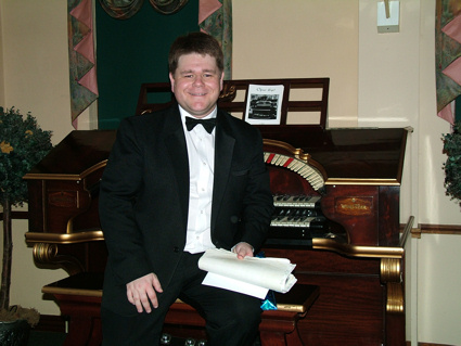Kevin Grunill at the Singing Hills WurliTzer