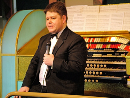 Kevin Grunill at the Singing Hills WurliTzer